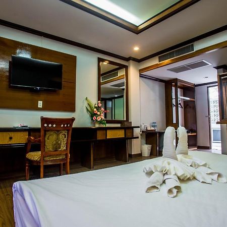 The Uncle Beach Resort And Seaside Residence Bang Saphan Noi Eksteriør billede