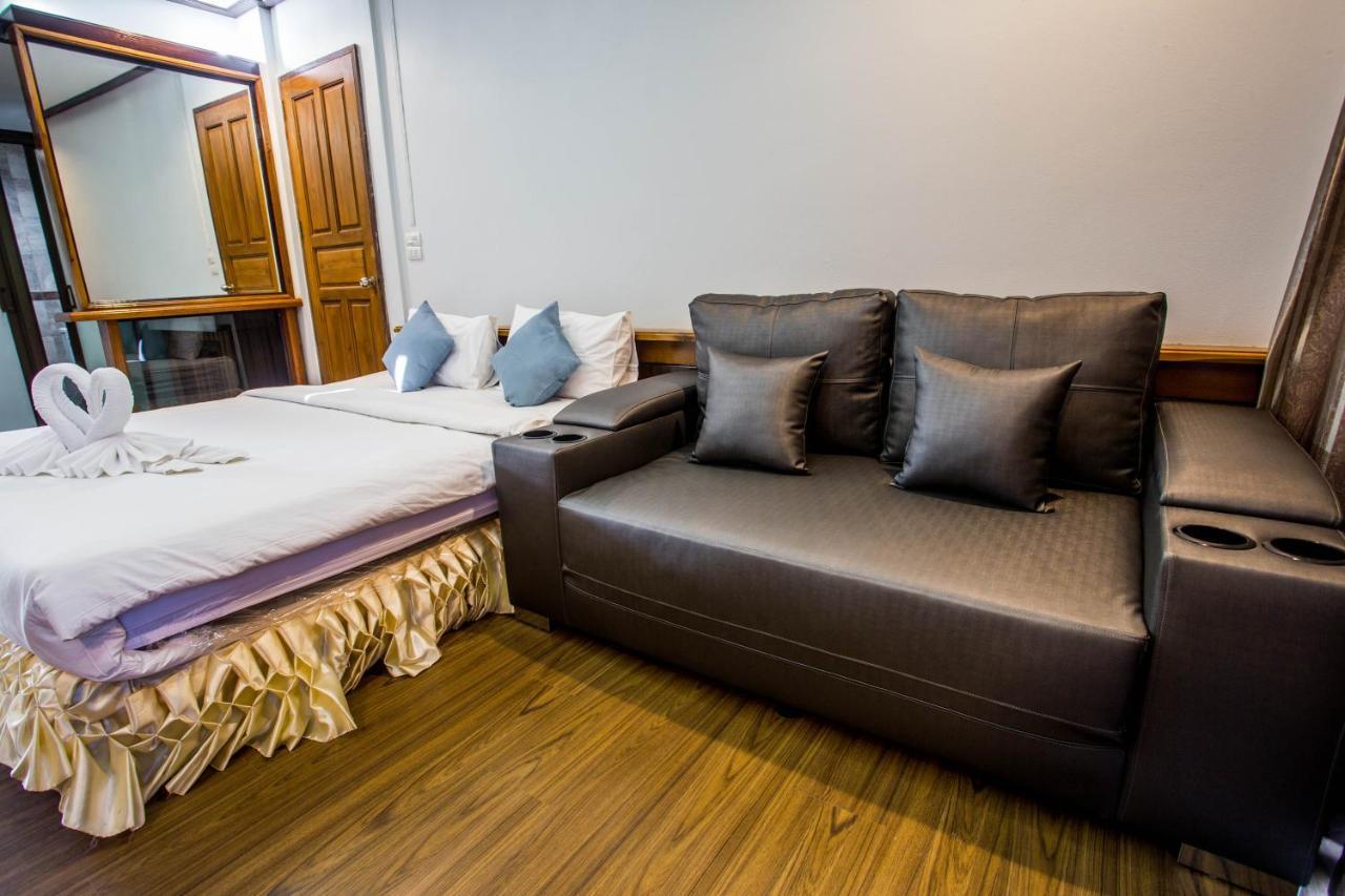The Uncle Beach Resort And Seaside Residence Bang Saphan Noi Eksteriør billede