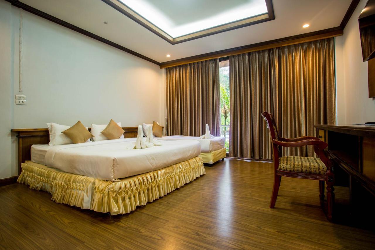 The Uncle Beach Resort And Seaside Residence Bang Saphan Noi Eksteriør billede